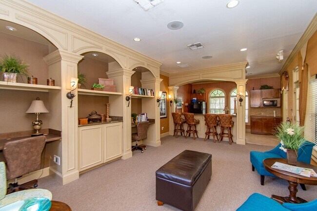 Building Photo - 6460 Borasco Dr