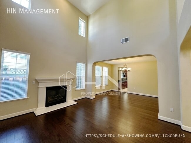 Building Photo - 1122 W Lagoon Rd