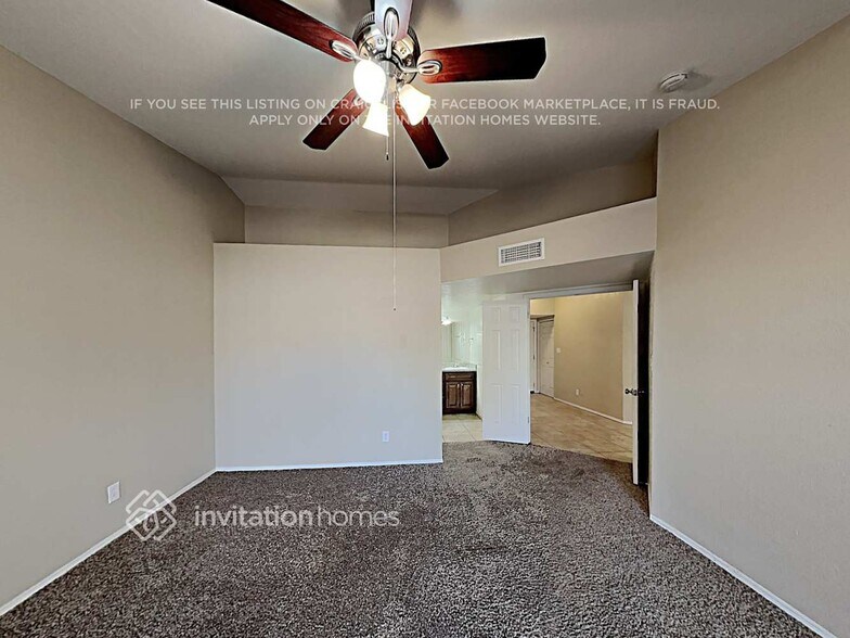 Building Photo - 11228 W Townley Ave