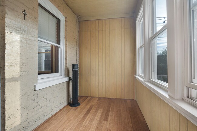 Building Photo - 3112 N Davlin Ct