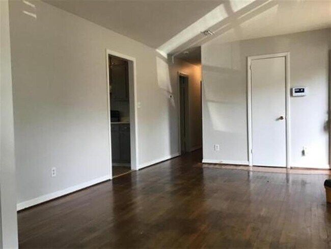 Building Photo - Pure Haven