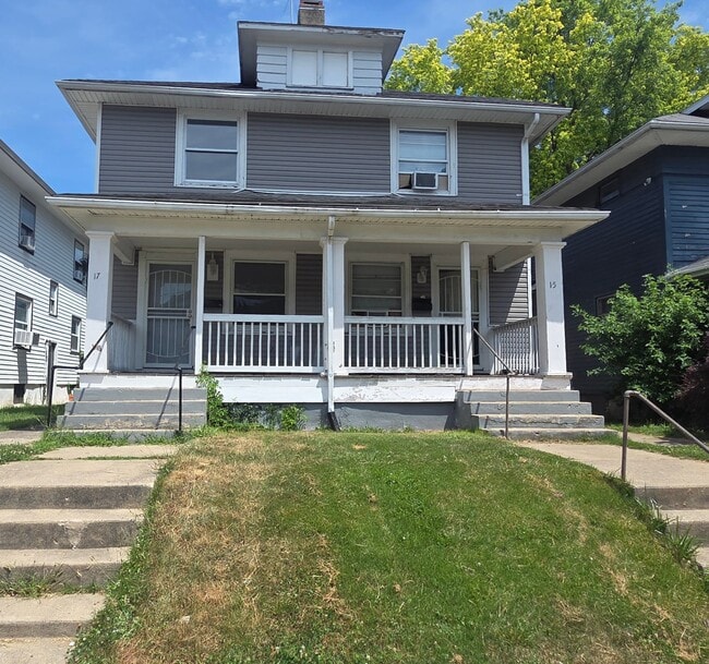 Building Photo - 17 Niagara Ave