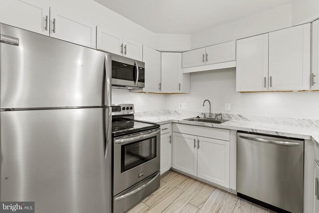 Building Photo - 6301 N Charles St