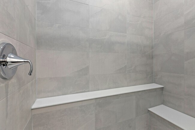 Building Photo - 11067 Thomas St