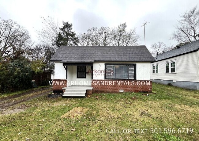 Primary Photo - 912 Adams St