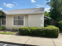 Building Photo - AVAILABLE BY JUNE 1ST-CHARMING 3/2 VILLA I...