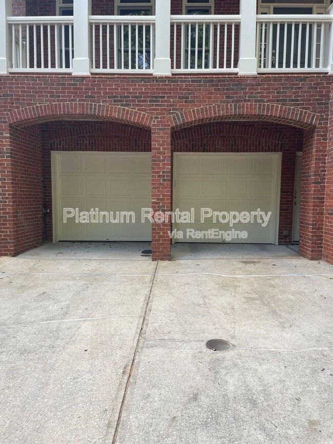 Building Photo - 1460 Wembley Ct NE