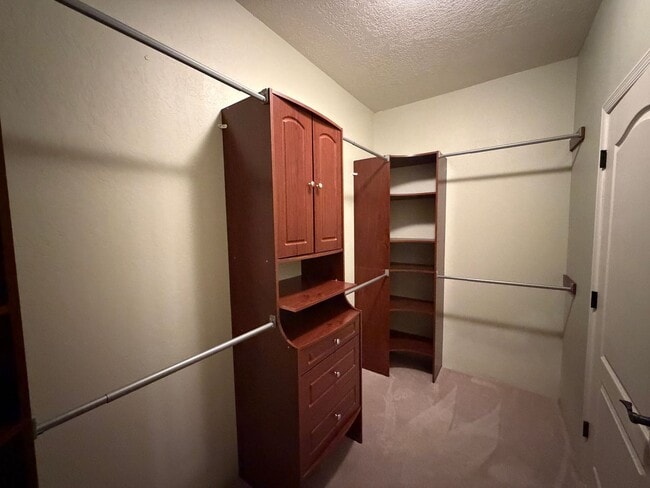 Building Photo - 4 Bedroom Single Story Custom Home Available In Rio Rancho Near Unser Blvd SE & Westside Blvd SE!