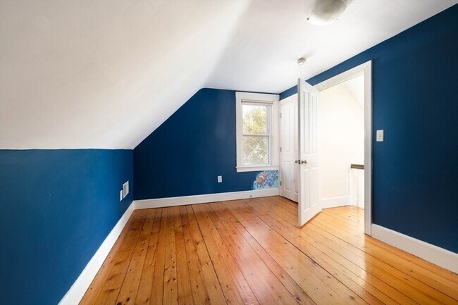 Building Photo - 148 Albion St