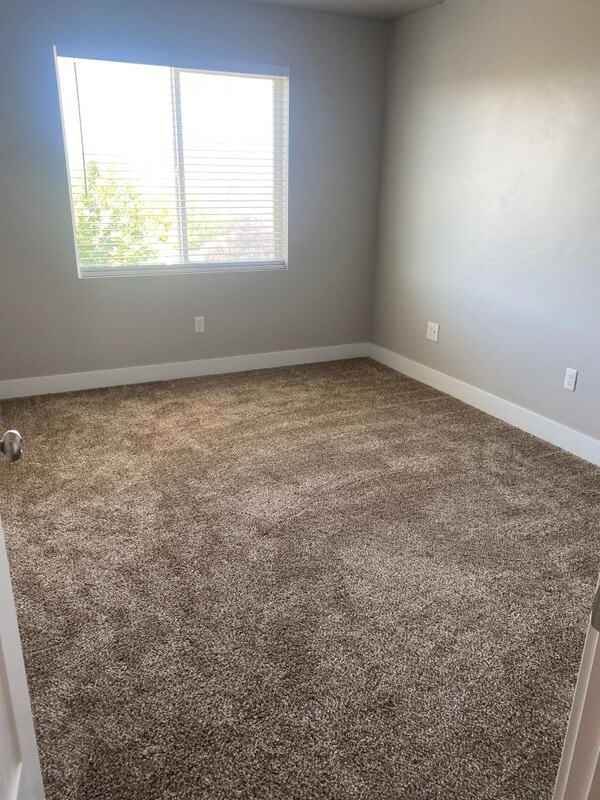 Building Photo - 847 Gleneagle Ct
