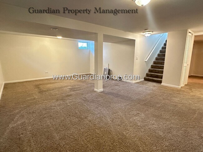 Building Photo - Richfield Single Family Home, Fenced Yard,...