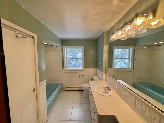 Building Photo - Under Renovation Now — Reserve This 4 Bed Home for January Move-In