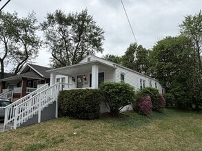 Building Photo - 3209 Dix Ave