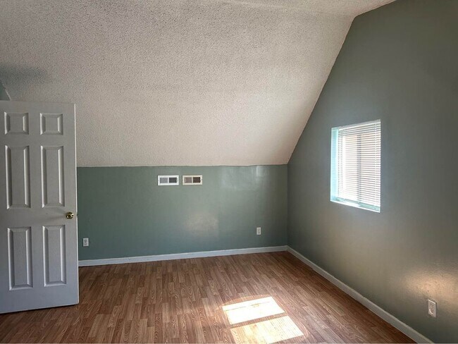 Building Photo - 6354 Meadowbranch Rd
