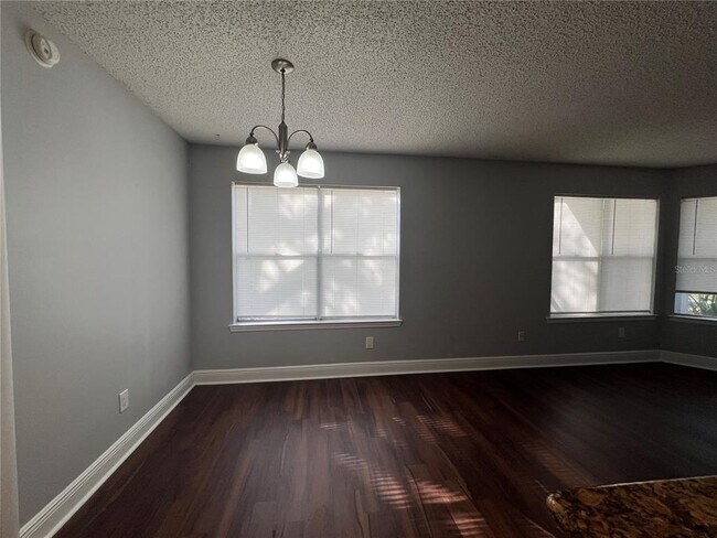 Building Photo - 2569 Grassy Point Dr