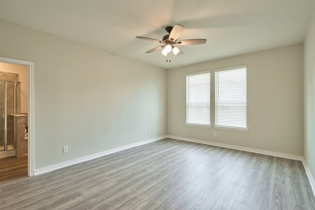 Building Photo - 2214 Timberland Country Ct