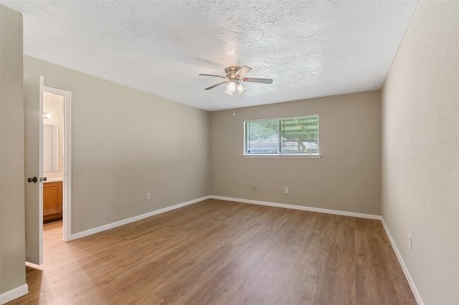 Building Photo - 10427 Huntington Pl Dr