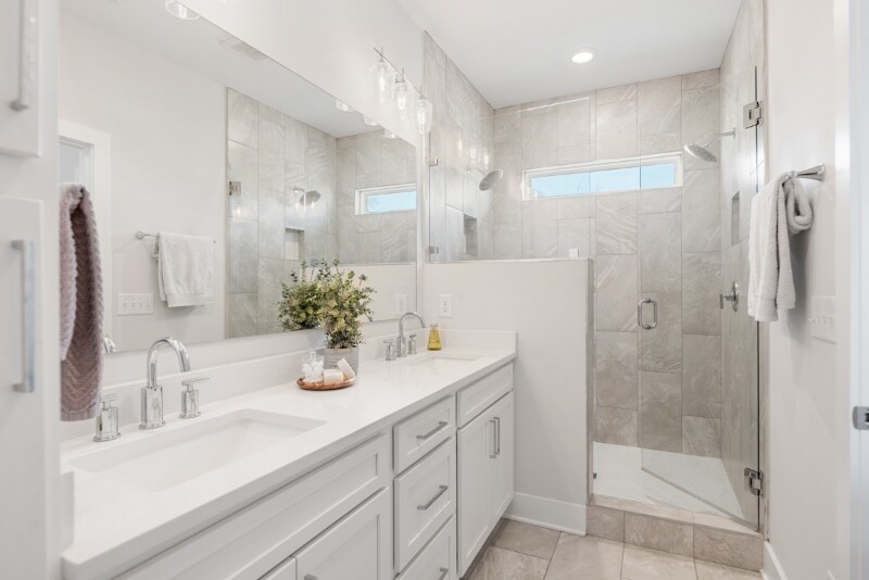 Building Photo - 514 Moore Ave