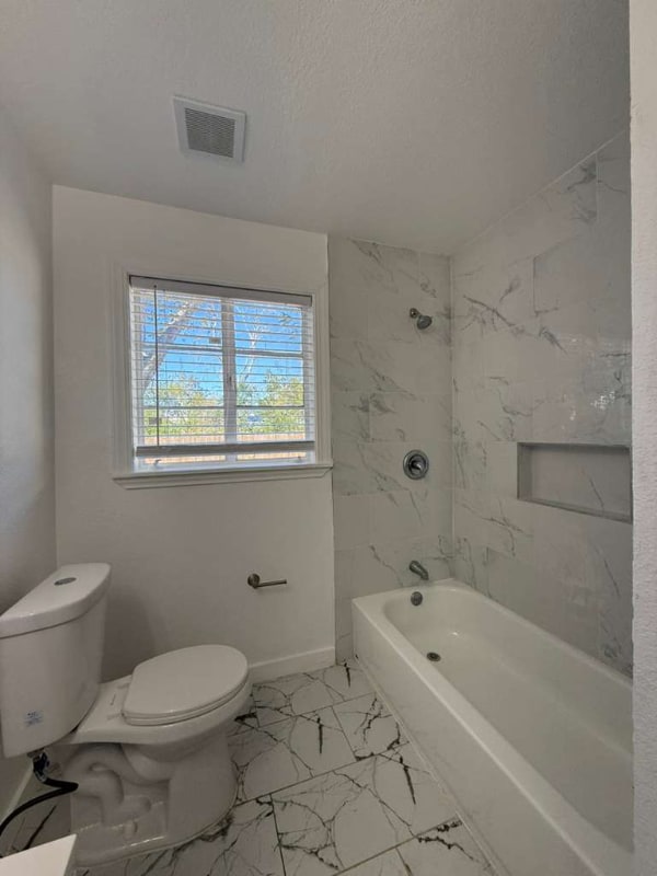 Building Photo - 2503 Jupe Dr