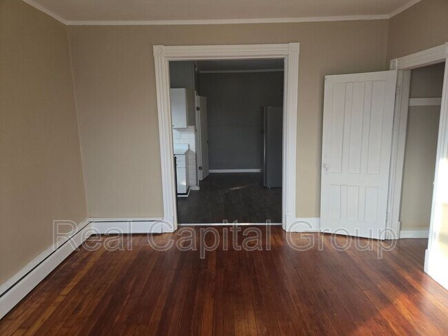 Building Photo - 708 Westover Pl