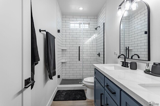 Building Photo - 3559 S Dana Dr