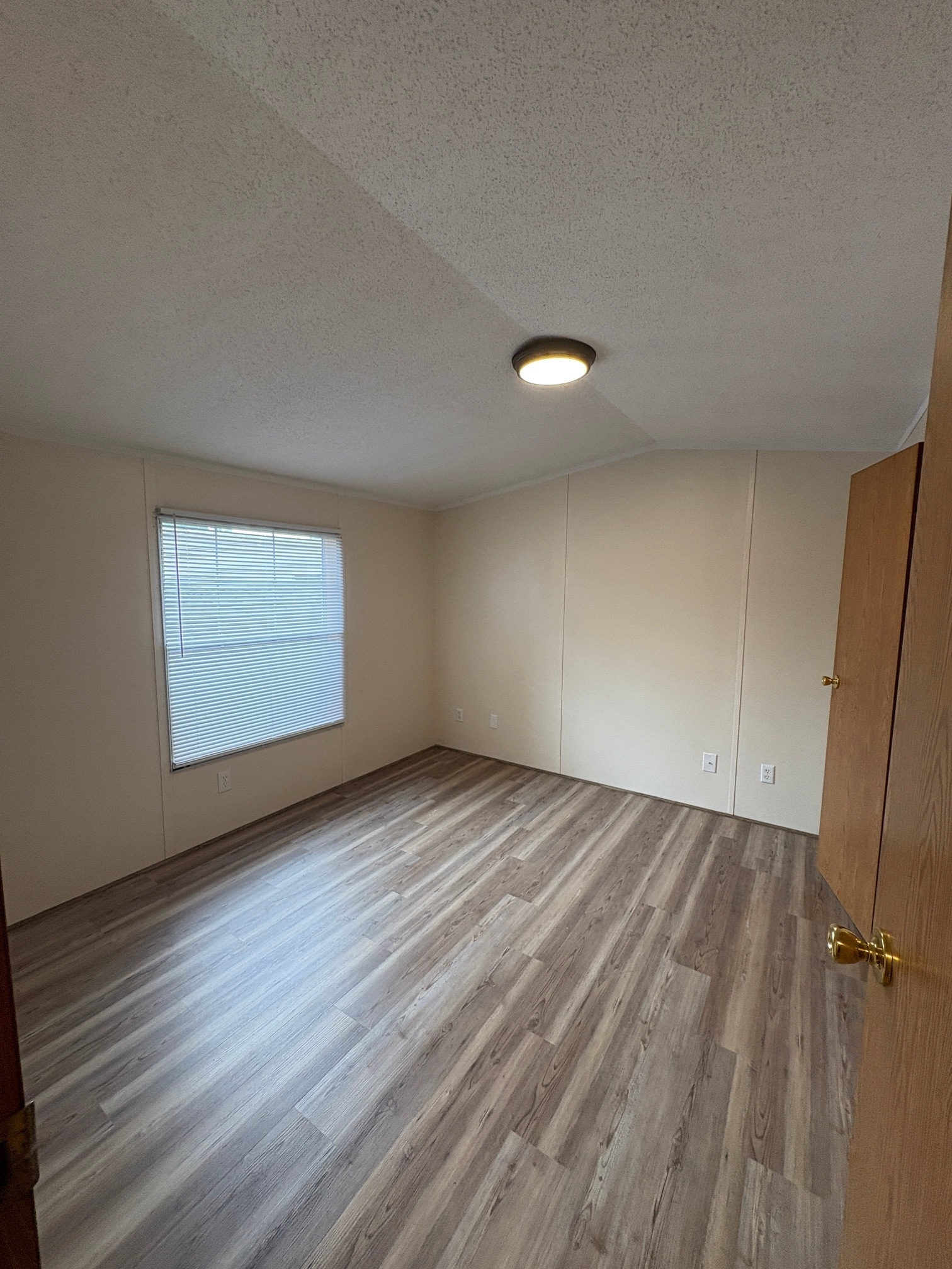 Building Photo - 45 Mantua Grove Rd