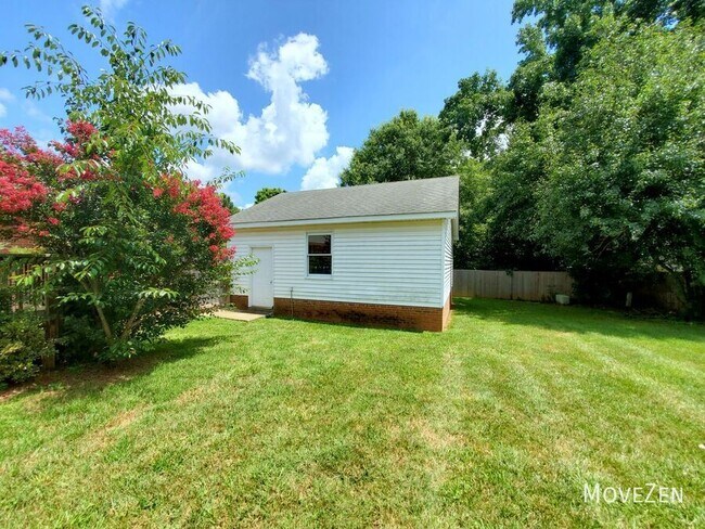 Building Photo - 5307 Pondfield Dr