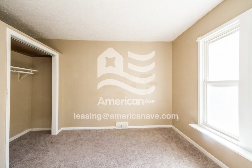 Building Photo - 836 28th St