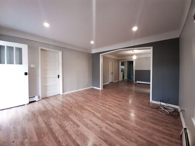 Building Photo - Beautiful 3-Bedroom Home in the Heart of Old Town Fort Collins!