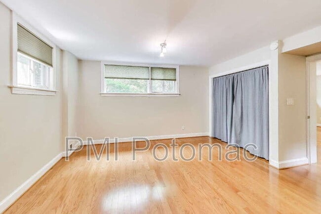 Building Photo - 4118 Wexford Ct