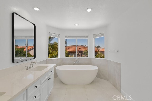 Building Photo - 1726 Blossom Ct