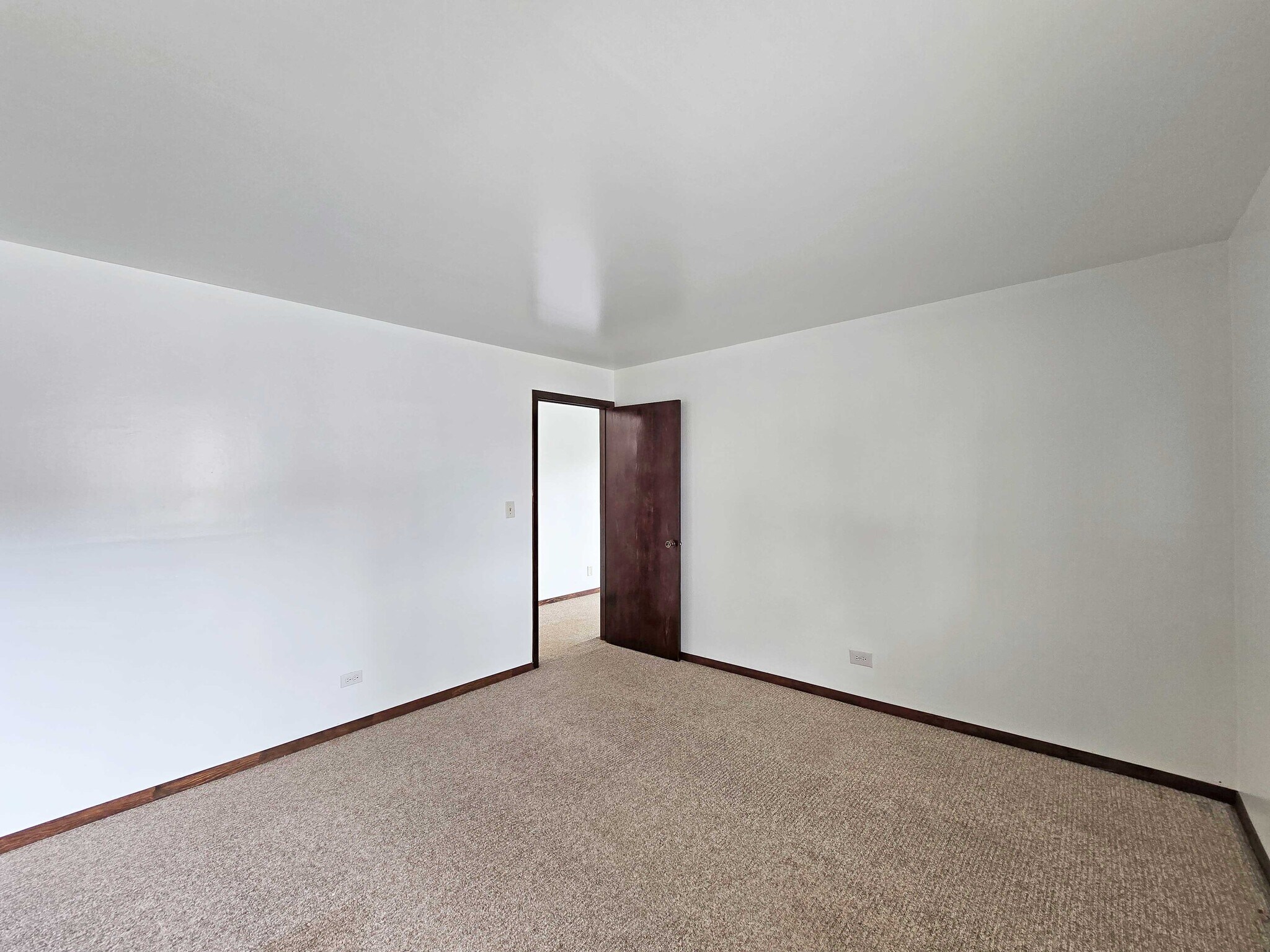 Building Photo - 2 Paxos Dr