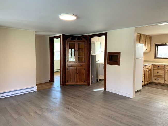 Building Photo - CONTRACT PENDING!! Single family home with...
