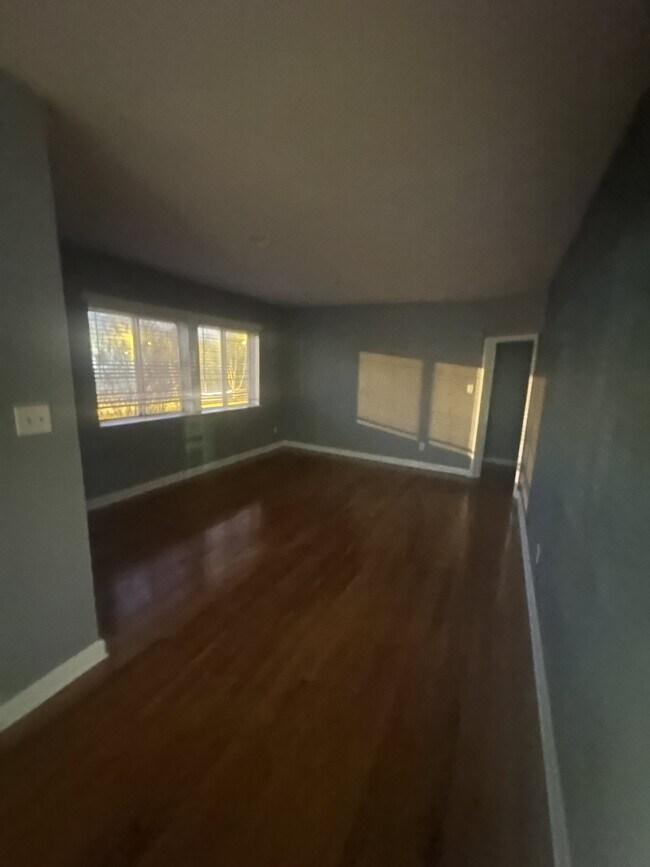 Building Photo - 4217 Chamberlayne Ave