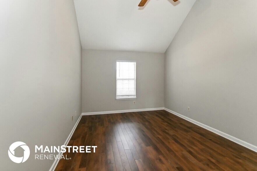 Building Photo - 9917 Riggan Dr