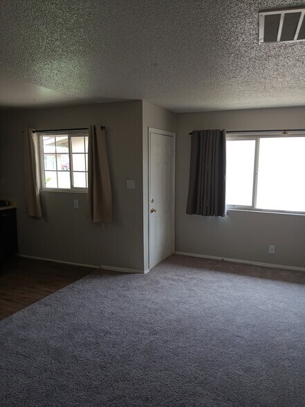 Building Photo - 2241 Ellis St