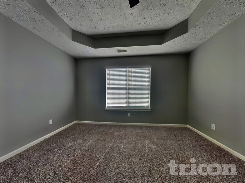 Building Photo - 6836 Bridgewood Dr