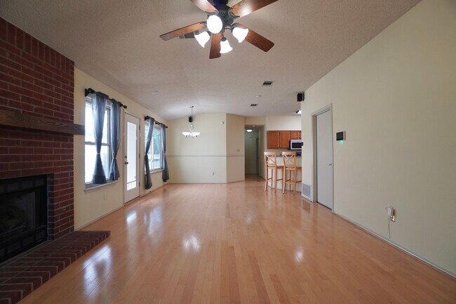 Building Photo - 14009 Conner Downs Dr