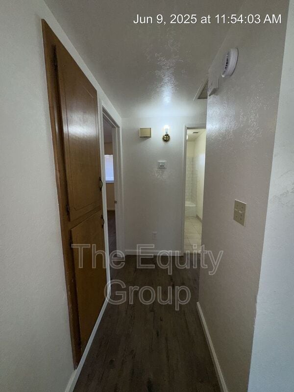 Building Photo - 4623 W Cypress Ave