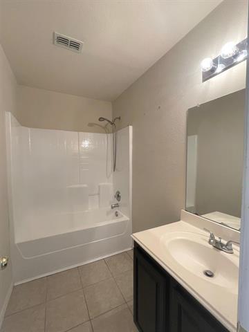 Building Photo - 5325 Comanche Wells Dr