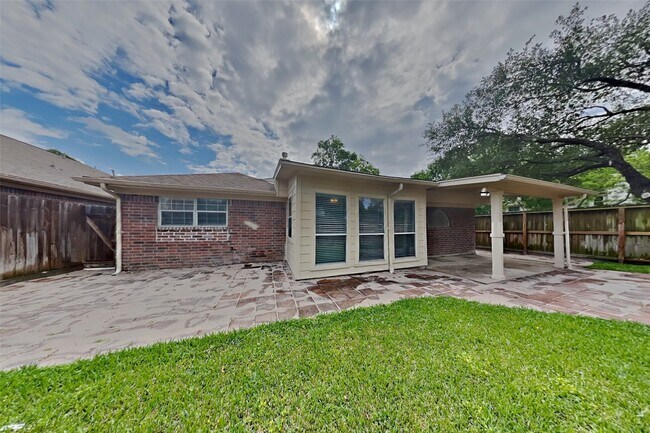 Building Photo - 16830 Needle Ridge Ct