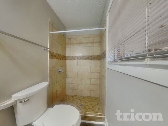 Building Photo - 1382 Peggy Ln NW