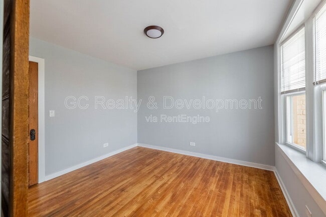 Building Photo - 3517 S Lituanica Ave