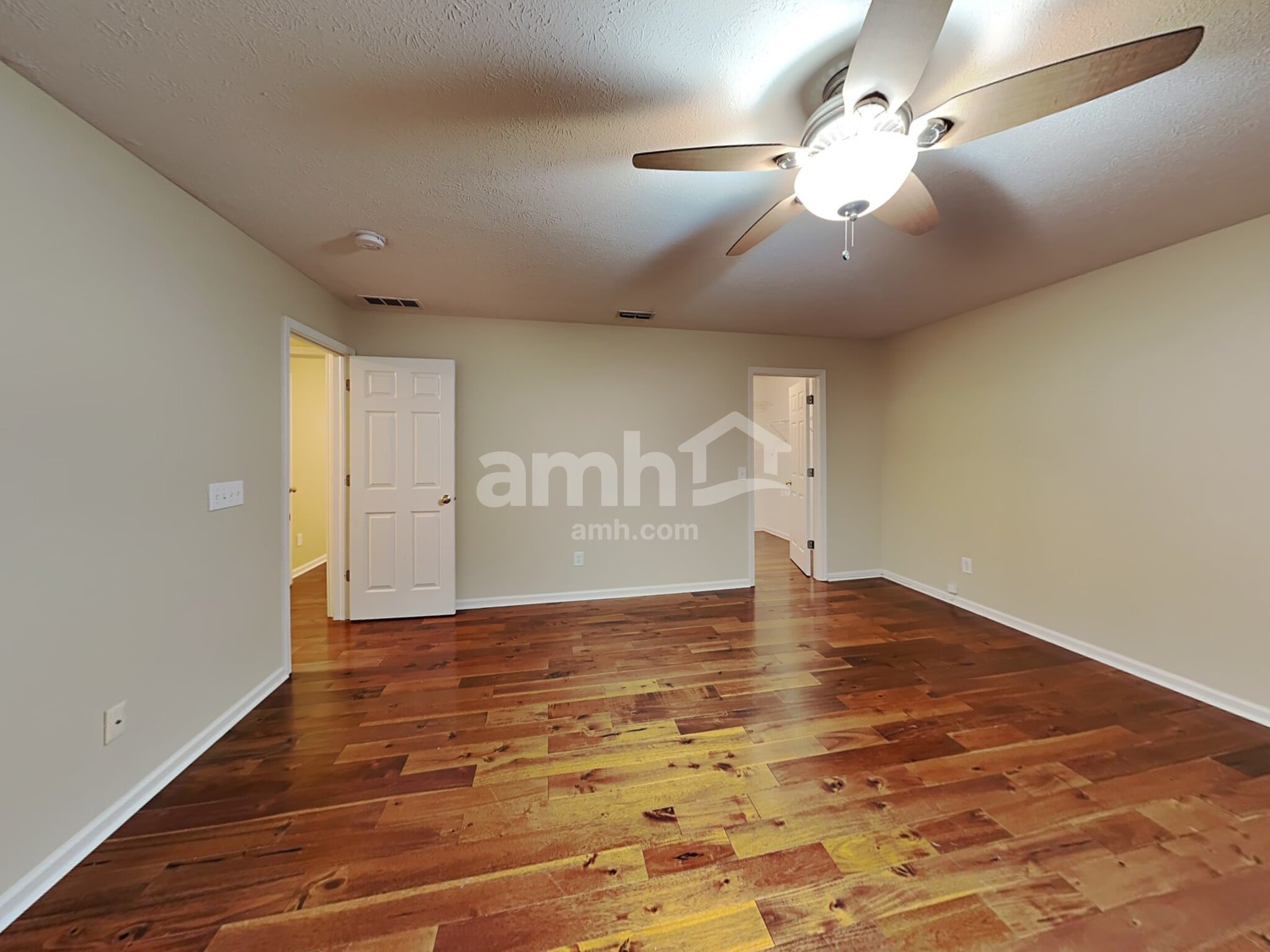 Building Photo - 5826 Columbia Cir