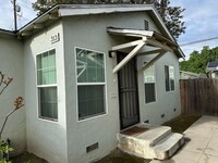Building Photo - Park 311-319