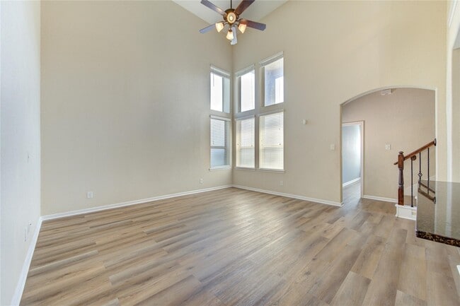 Building Photo - 6027 Mystic Berry Dr