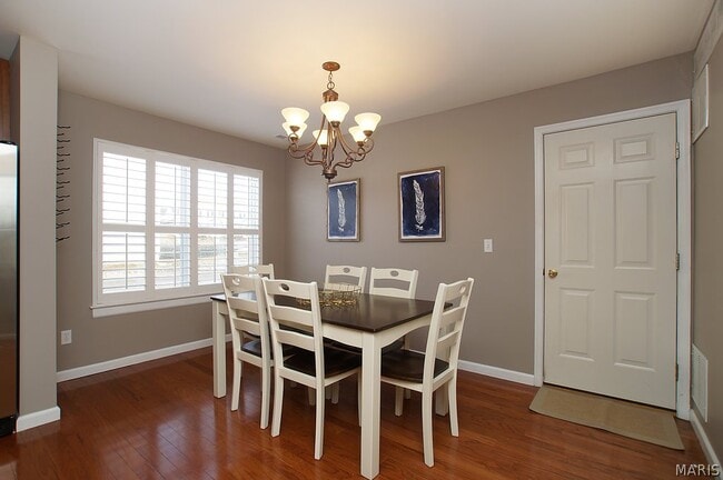 Building Photo - 307 Shady Rock Ln