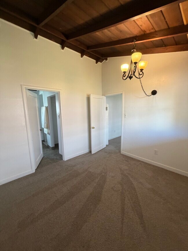 Building Photo - 165 East St