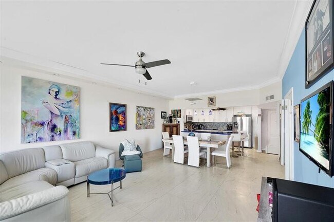 Building Photo - 3000 S Ocean Blvd