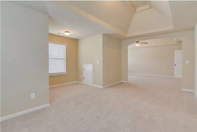 Building Photo - 151 Seaton Ave